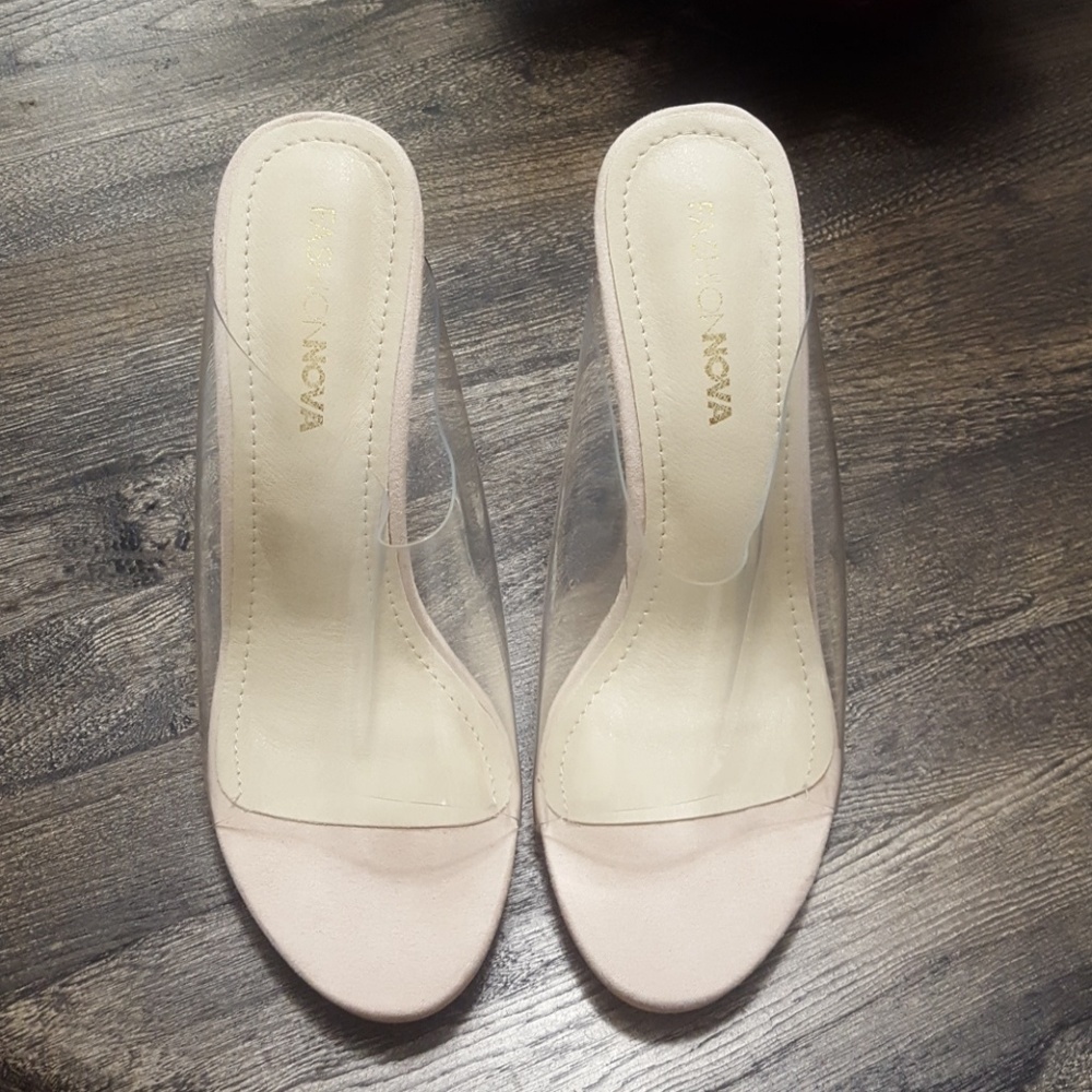 Fashion nova glass wedge